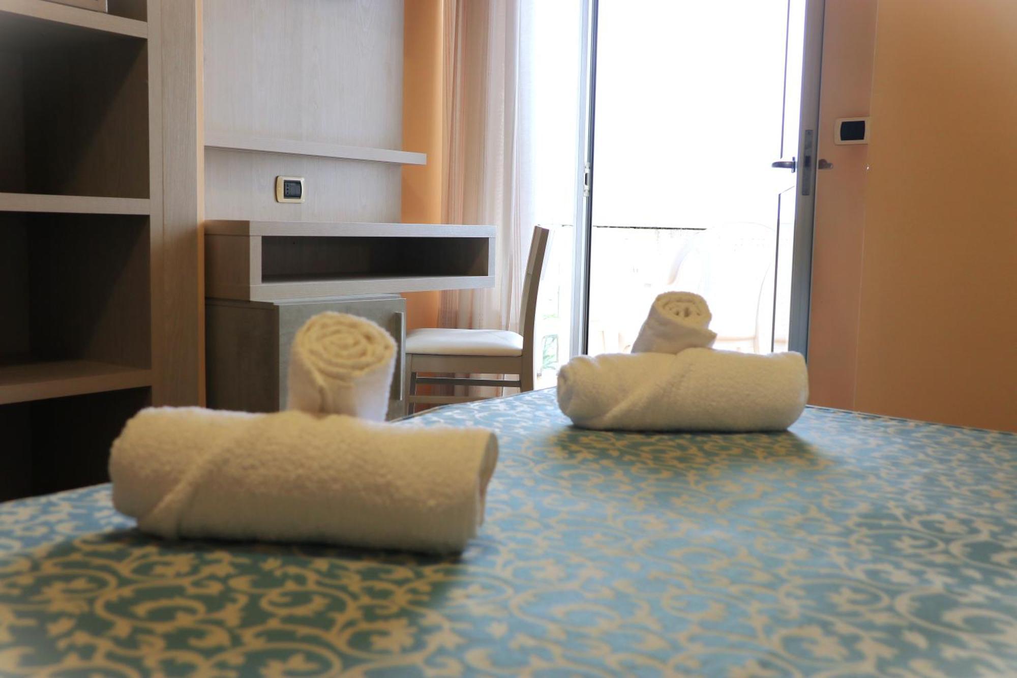 Hotel Costa Verde Tortoreto Kültér fotó