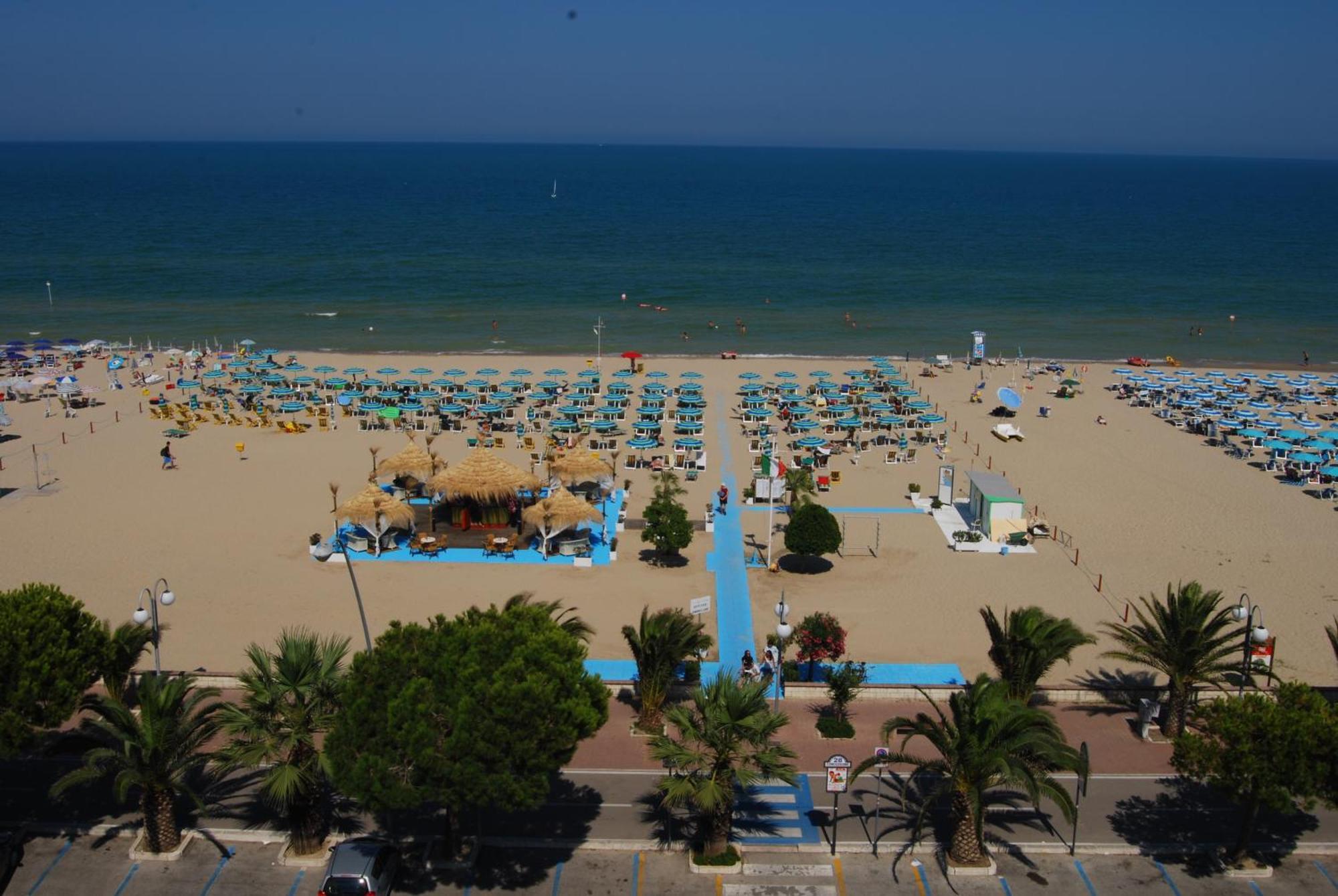 Hotel Costa Verde Tortoreto Kültér fotó